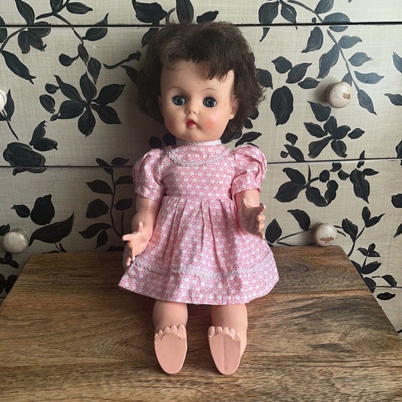 💗Vintage Doll From the 50’s , Reliable made in Canada . - Picture 3 of 14